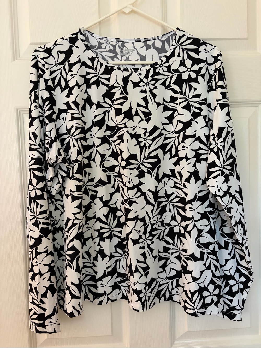 Lands' End Black & White Floral Long-Sleeve Rash Guard Swim Tee